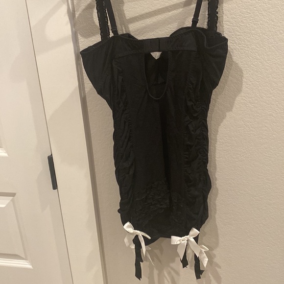 EUC Victoria’s Secret Sexy Little Things Size 34D Ruched Lingerie Garders black - Picture 4 of 12